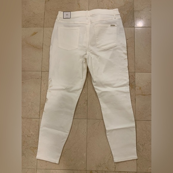 White House Black Market High Rise Skinny Jean with Embroidery, size 14 - Picture 5 of 8